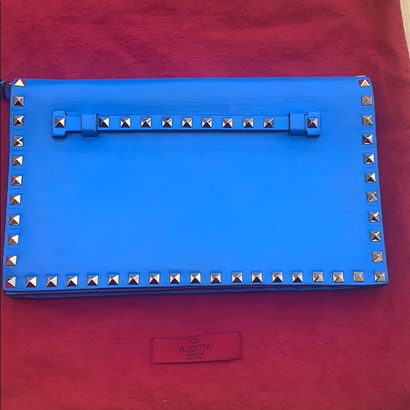 Valentino Handbags - Valentino Garavani rockstud clutch